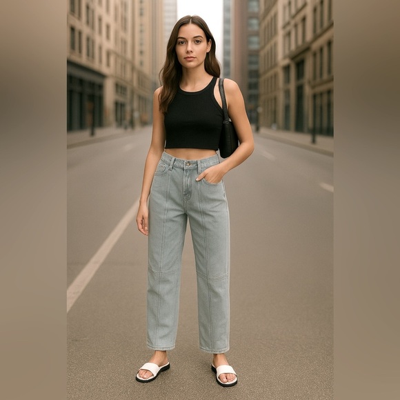 Hollister Low-Rise Dad Jeans – Size 0R (W24 L31) | Light Wash Panel Denim - Picture 16 of 16